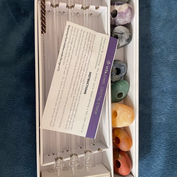 SOLD—VitaJuwel Crystal Straw Set - Picture 4 of 8